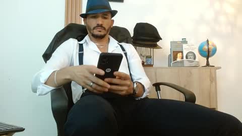 Snapshot of reiko_85_ chatting on September 29, 7:35 pm REIKO online show from September 29, 7:35 pm