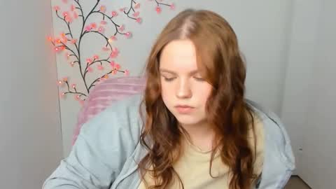 Reina online show from January 19, 12:26 pm