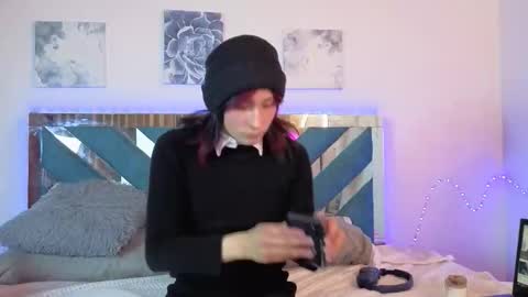 reiv_femboy online show from November 3, 1:28 am
