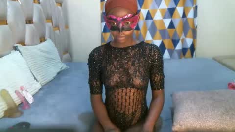 remmyqueen online show from May 24, 12:34 pm