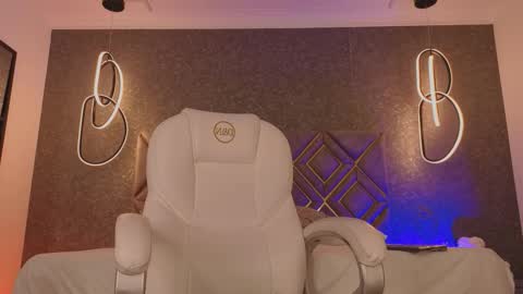 Renata 3 online show from November 23, 1:20 pm