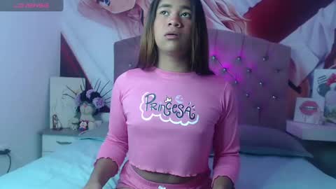 RENATA VALENTINA online show from April 12, 12:20 pm