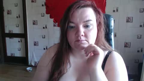 renataoia online show from September 10, 9:54 am