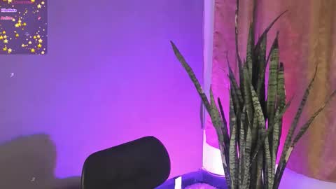 renatawilsom online show from December 20, 4:14 pm