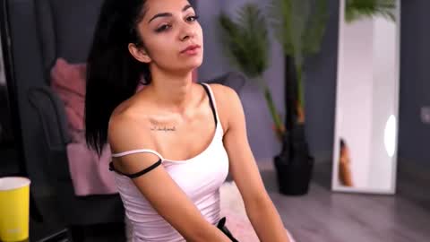 Rena online show from November 10, 4:37 am