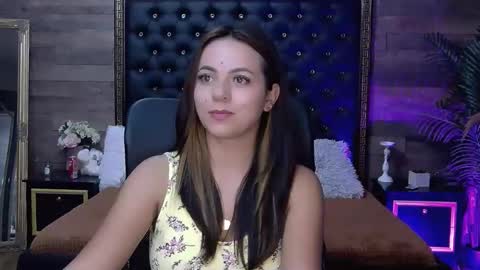 Snapshot of renesmesweet chatting on October 2, 11:31 am renesmesweet online show from October 2, 11:31 am