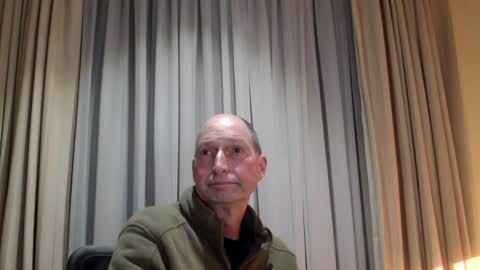 renewal_stretch online show from June 12, 11:42 am