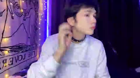 rennuts online show from January 29, 2:42 pm