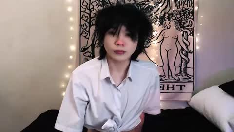 rennuts online show from March 11, 5:02 pm