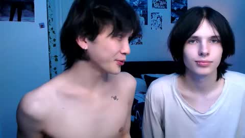 rennuts online show from September 22, 6:45 pm