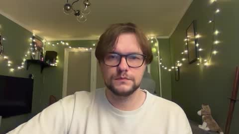 requiquie online show from October 31, 5:02 pm