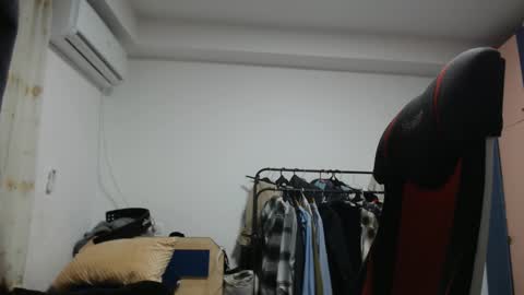 Chris online show from February 14, 9:50 pm