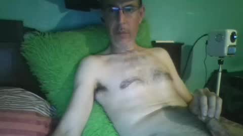 reyes_albert2006 online show from March 30, 9:53 am