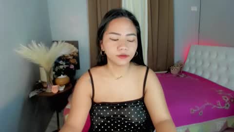 rhea online show from February 25, 1:31 am