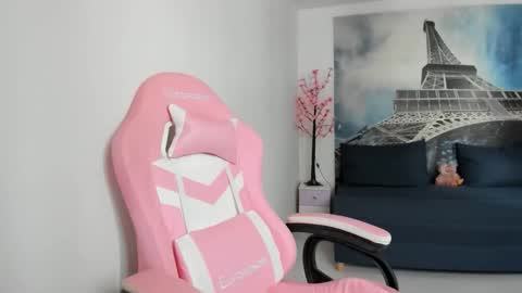 rheaetthan online show from February 24, 11:57 am