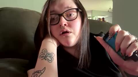 riah_babbie online show from May 21, 1:39 pm
