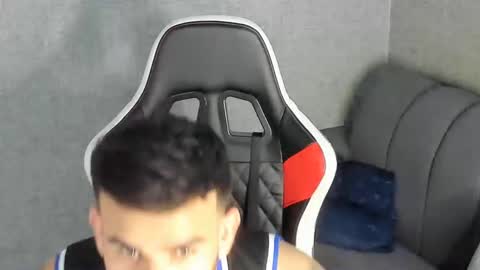 ricardogonzalez666 online show from February 26, 7:21 pm