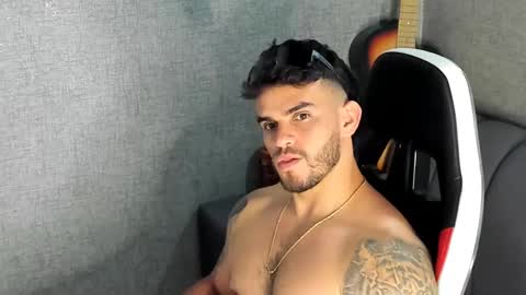 ricardogonzalez666 online show from September 10, 12:55 am