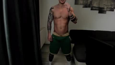 RichardDarell online show from May 10, 4:52 am