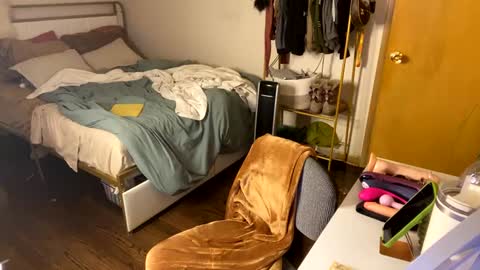 Amber online show from January 5, 7:49 am