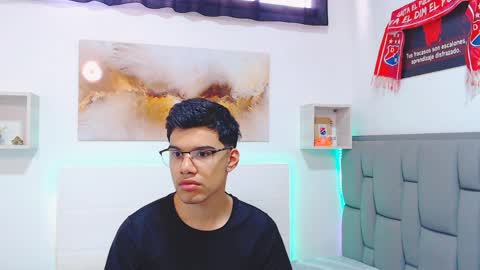 Ricki online show from April 10, 6:34 pm