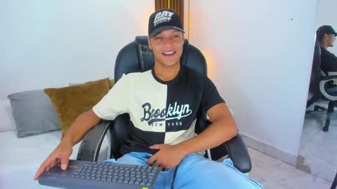 Ricky  online show from February 24, 7:52 pm