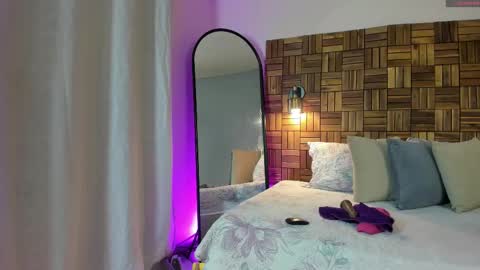 Sara online show from September 12, 10:17 am