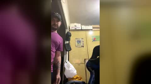 rikardo9996 online show from April 19, 3:40 am