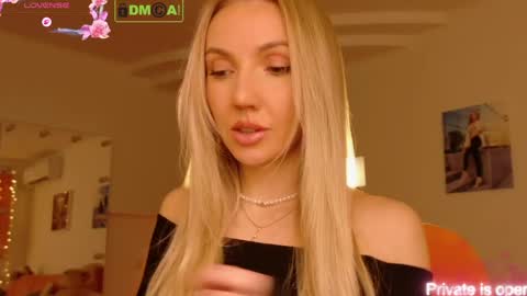 Rina Asty online show from April 5, 5:10 pm