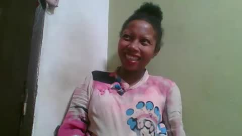 rinah654271 online show from May 10, 3:35 am