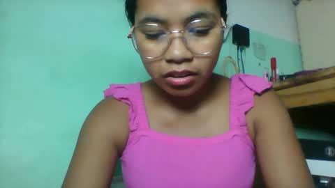 rinah856024 online show from May 12, 6:39 pm