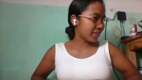 rinah856024 online show from May 11, 2:45 pm