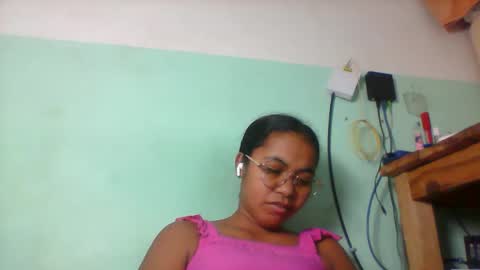 rinah856024 online show from May 13, 6:50 pm