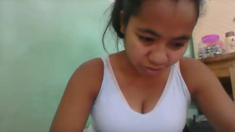 rinah856024 online show from May 21, 3:18 pm