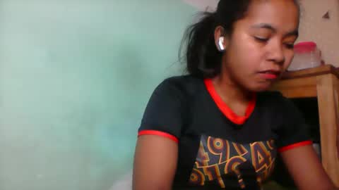 rinah856024 online show from May 26, 6:14 pm