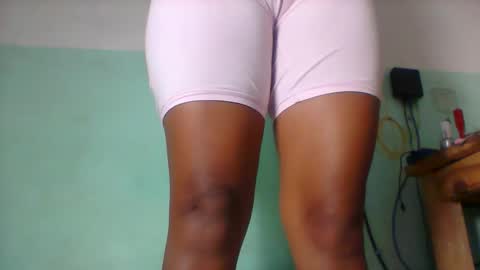 rinah856024 online show from May 8, 5:02 am