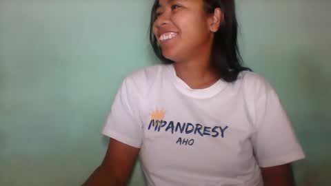 rinah856024 online show from May 19, 4:19 am