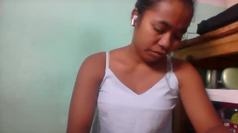 rinah856024 online show from April 14, 6:33 pm