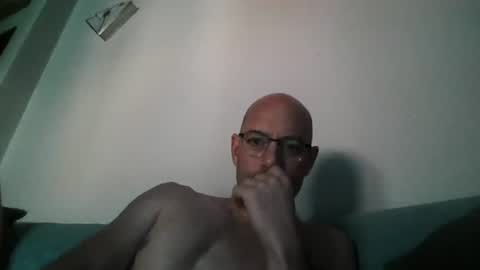 river8391658 online show from July 9, 4:00 pm