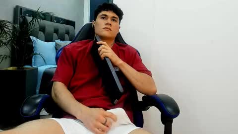 Roan Birkin online show from October 29, 10:10 pm