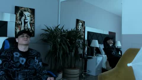 Roan Birkin online show from March 2, 7:20 pm