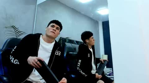 Roan Birkin online show from November 20, 8:39 pm