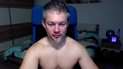 Snapshot of robbyshawz chatting on January 20, 6:31 am robbyshawz online show from January 20, 6:31 am