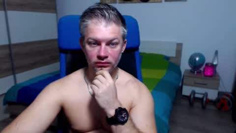 Snapshot of robbyshawz chatting on October 20, 4:28 am robbyshawz online show from October 20, 4:28 am