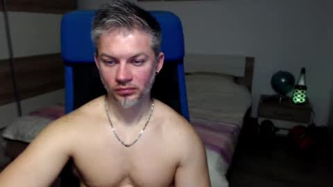 Snapshot of robbyshawz chatting on March 4, 10:57 am robbyshawz online show from March 4, 10:57 am