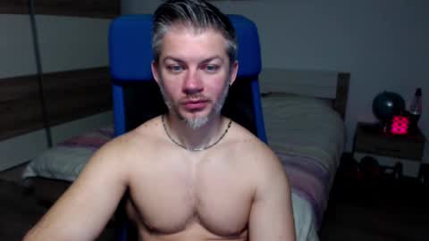 Snapshot of robbyshawz chatting on February 2, 6:04 am robbyshawz online show from February 2, 6:04 am