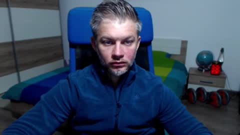 Snapshot of robbyshawz chatting on October 11, 8:30 am robbyshawz online show from October 11, 8:30 am