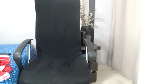 robert_swift online show from January 10, 2:44 pm