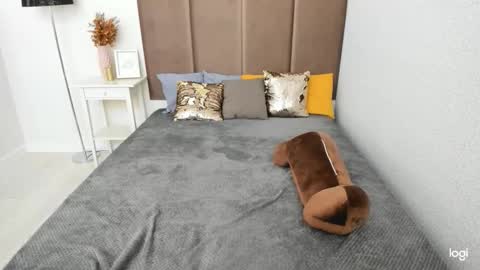 Snapshot of robertamorelly chatting on October 2, 7:18 am Betty online show from October 2, 7:18 am