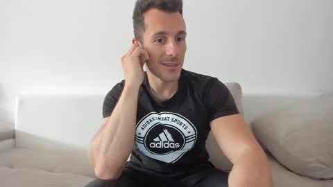 roberto4ever online show from May 16, 11:09 am